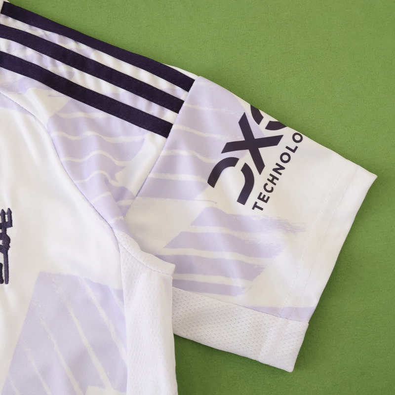 Kids Manchester United Away Kit 2025/26